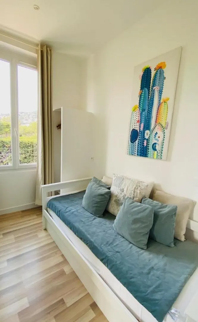 Hotel La Villa Patricia - Charme Et Tradition 2*, Villefranche-sur-Mer